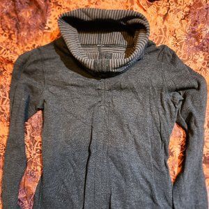 2 for $20 Lululemon reversible long sleeve